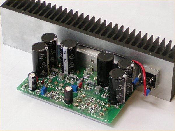 power-amplifier-monoblock_oblique